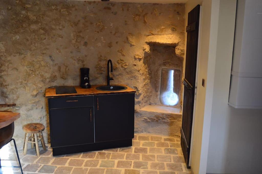 Tour Medievale Fortifiee Entierement Restaure Saint-Sever  外观 照片