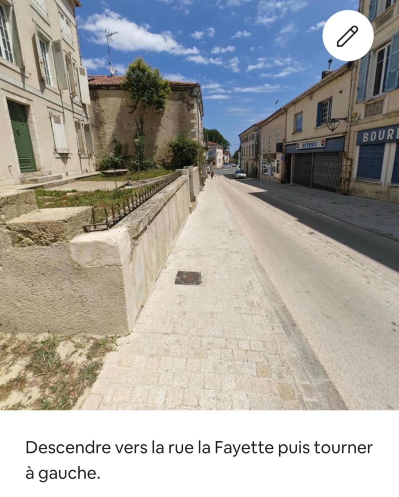 Tour Medievale Fortifiee Entierement Restaure Saint-Sever  外观 照片